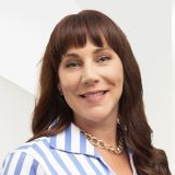 (Real Estate Broker) Laura Gerstner