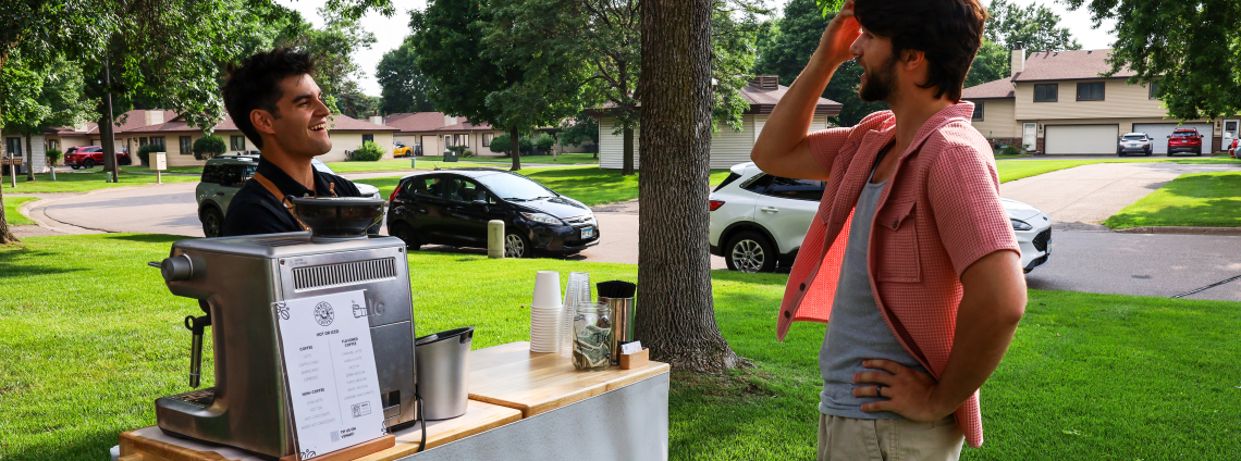 (Coffee Cart) Jonathan Grams